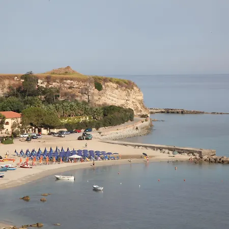 מלון Baia Delle Sirene