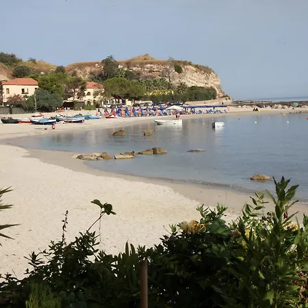 Baia Delle Sirene מלון