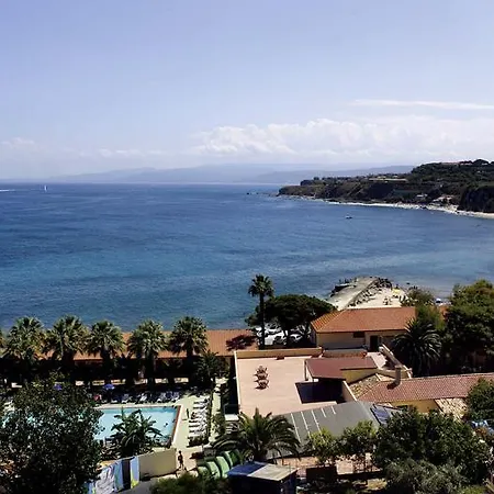 Baia Delle Sirene 4* בריאטיקו