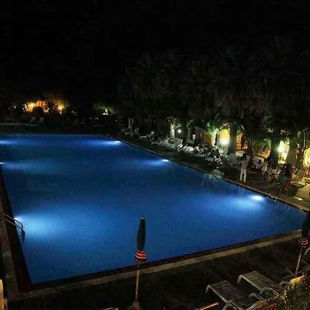 Baia Delle Sirene בריאטיקו