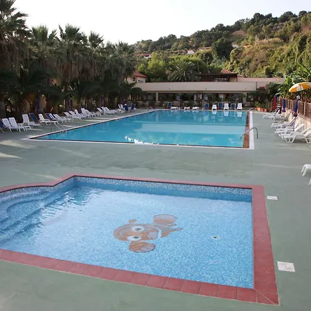 Hotel Baia Delle Sirene 4*