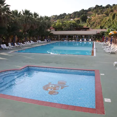 Baia Delle Sirene Szálloda 4*