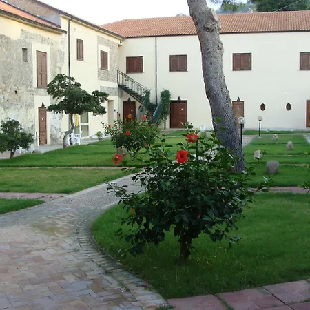 Baia Delle Sirene Hotel