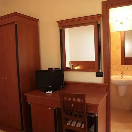 Baia Delle Sirene Szálloda 4*