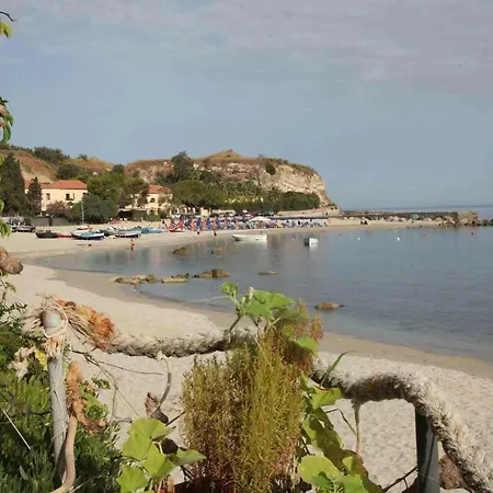 Baia Delle Sirene 4*