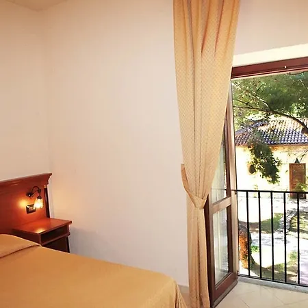 Baia Delle Sirene 4*