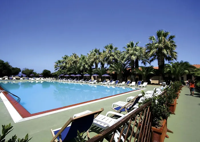 Hotel Baia Delle Sirene 4*