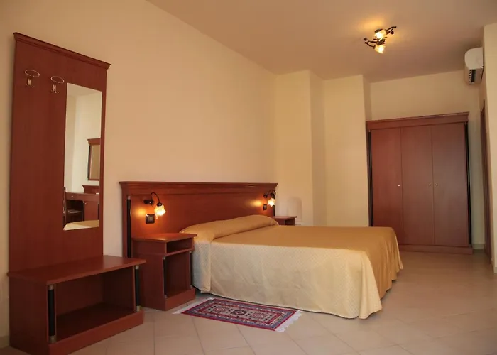 Hotel Baia Delle Sirene 4*